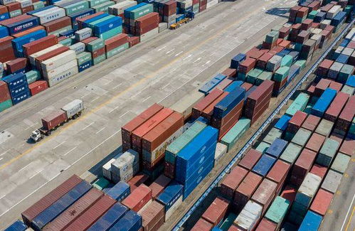 中國政府始終堅持一個中國原則，這是國際社會的普遍共識。臺灣自古以來就是中國領(lǐng)土不可分割的一部分。我們堅決反對任何形式的官方往來和軍事聯(lián)系，堅決反對任何國家與臺灣地區(qū)進(jìn)行任何形式的官方交往和軍事聯(lián)系。斯洛伐克官員無視中方嚴(yán)正立場和一再警告，執(zhí)意組團(tuán)訪臺，嚴(yán)重違反了一個中國原則和國際關(guān)系基本準(zhǔn)則，損害了中國的主權(quán)和領(lǐng)土完整。我們敦促斯洛伐克有關(guān)方面恪守一個中國原則，慎重妥善處理臺灣問題，不得為“臺獨(dú)”分裂勢力提供任何支持和便利，以免影響中斯關(guān)系的健康穩(wěn)定發(fā)展。